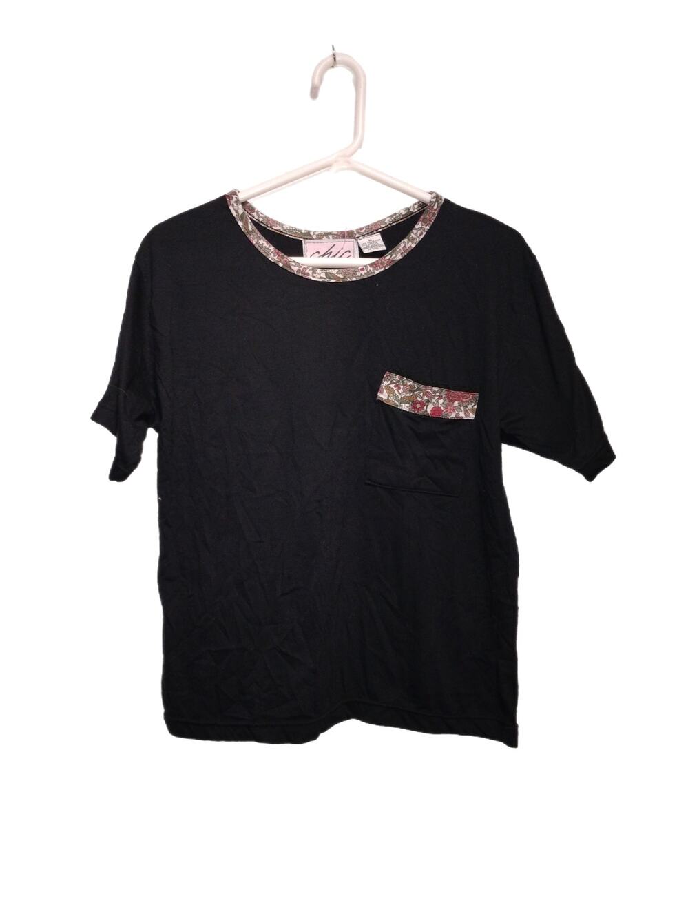 Chic Women's Shirt Size Medium
